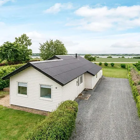 بيت للعطل 6 Person In *